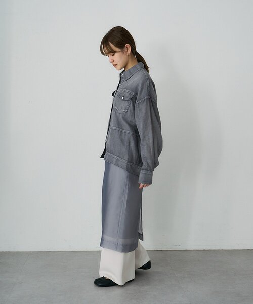 SHENERY（シーナリー）の「シアーデニムシャツ（シャツ/ブラウス・レディース・サックスブルー/グレー/ネイビー・FREE）」の9枚目の写真