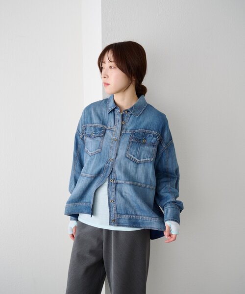 SHENERY（シーナリー）の「シアーデニムシャツ（シャツ/ブラウス・レディース・サックスブルー/グレー/ネイビー・FREE）」の4枚目の写真