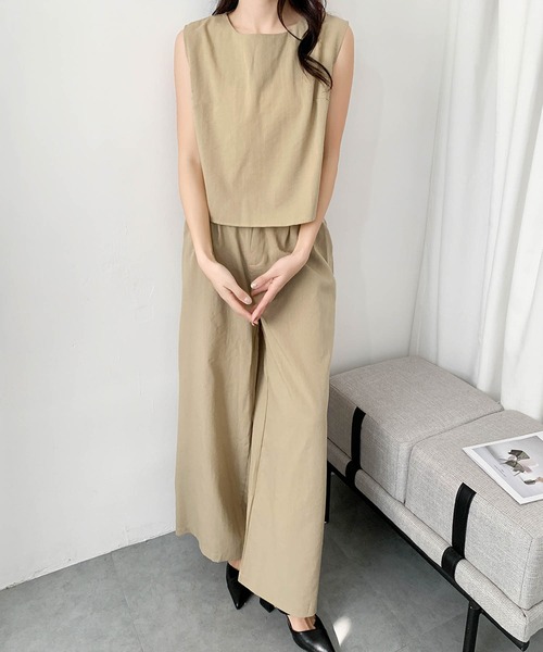 LOWO(ロワ)の「セットアップ ノースリーブブラウス タックワイドパンツ 上下セット(セットアップ・レディース・ベージュ/ブラック・FREE)」の8枚目の写真