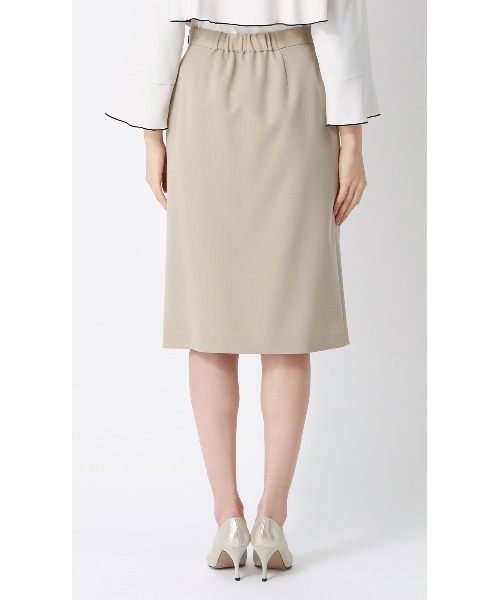 AOYAMA(アオヤマ)の「抜群の着回し力と機能性が魅力「名品シリーズ」ラップ風タイトスカート【セットアップ着用可】(スーツスカート・レディース・ベージュ/ネイビー・13号/11号/9号/7号/5号/15号)」の5枚目の写真