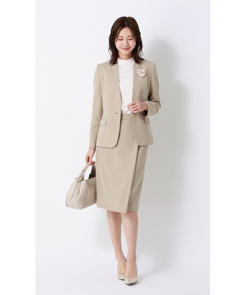 AOYAMA(アオヤマ)の「抜群の着回し力と機能性が魅力「名品シリーズ」ラップ風タイトスカート【セットアップ着用可】(スーツスカート・レディース・ベージュ/ネイビー・13号/11号/9号/7号/5号/15号)」の9枚目の写真