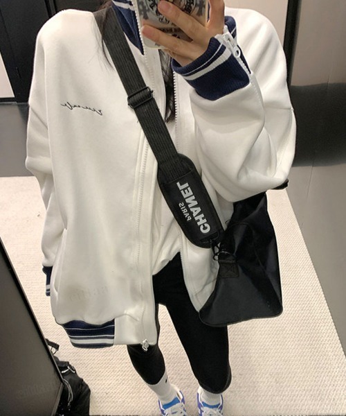 Dalfwin（ダールフィン）の「韓国ファッション ricake配色デザインラベル付き袖ジップトラックジャケット（その他アウター・レディース・グレー/ホワイト・FREE）」の18枚目の写真