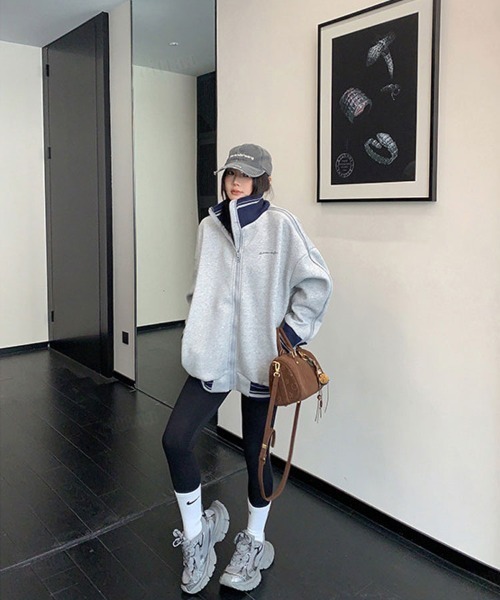 Dalfwin（ダールフィン）の「韓国ファッション ricake配色デザインラベル付き袖ジップトラックジャケット（その他アウター・レディース・グレー/ホワイト・FREE）」の7枚目の写真