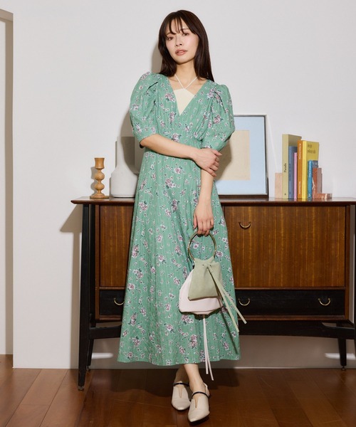 mysty woman（ミスティウーマン）の「ホルターネックカップINキャミ2 666269（キャミソール・レディース・ダークグリーン/アイボリー/ブラック・FREE）」の18枚目の写真