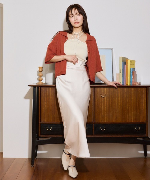 mysty woman（ミスティウーマン）の「ホルターネックカップINキャミ2 666269（キャミソール・レディース・ダークグリーン/アイボリー/ブラック・FREE）」の19枚目の写真