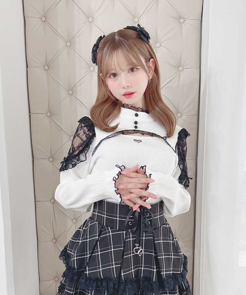 MA*RS(アメーバーマーズ)の「胸開き肩レーステレコトップス(Tシャツ/カットソー・レディース・ホワイト/ピンク/ブラック×ホワイト/ブラック/グレー・FREE)」の1枚目の写真