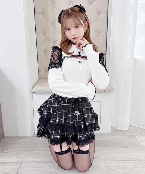 MA*RS(アメーバーマーズ)の「胸開き肩レーステレコトップス(Tシャツ/カットソー・レディース・ホワイト/ピンク/ブラック×ホワイト/ブラック/グレー・FREE)」の9枚目の写真
