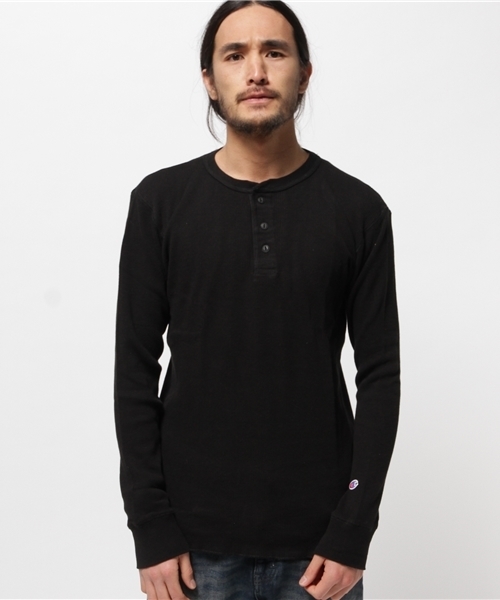 Champion（チャンピオン）の「【Champion/チャンピオン】メンズ ベーシック ヘンリーネックロングスリーブTシャツ（Tシャツ/カットソー・メンズ・ブラック/ブルー系その他/ホワイト/グレー系その他・X-LARGE/MEDIUM/LARGE）」の3枚目の写真