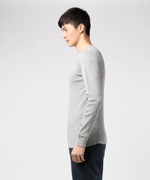 Champion（チャンピオン）の「【Champion/チャンピオン】メンズ ベーシック ヘンリーネックロングスリーブTシャツ（Tシャツ/カットソー・メンズ・ブラック/ブルー系その他/ホワイト/グレー系その他・X-LARGE/MEDIUM/LARGE）」の5枚目の写真