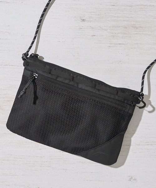 ELLIKER(エリカー)の「【ELLIKER / エリカー】Caley Sacoche Bag 1L / サコッシュバッグ(ショルダーバッグ・レディース・ブルー/ブラック/ベージュ/カーキ・FREE)」の9枚目の写真