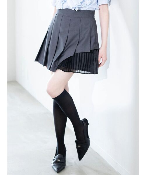 MERCURYDUO（マーキュリーデュオ）の「異素材切替プリーツミニスカパン（スカート・レディース・チャコールグレー/ベージュ・MEDIUM/SMALL）」の3枚目の写真