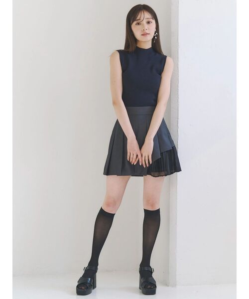 MERCURYDUO（マーキュリーデュオ）の「異素材切替プリーツミニスカパン（スカート・レディース・チャコールグレー/ベージュ・MEDIUM/SMALL）」の12枚目の写真