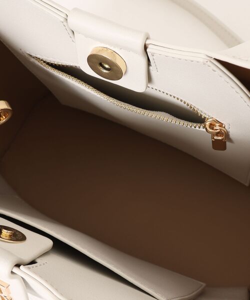 HIMIKO(ヒミコ)の「【HIMIKO】シグネチャーハンドバッグ/661181(ショルダーバッグ・レディース・アイボリー/ブラック/グリーン・FREE)」の12枚目の写真