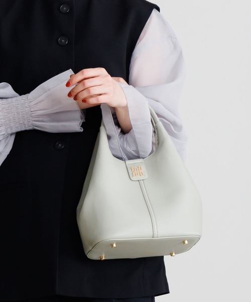 HIMIKO(ヒミコ)の「【HIMIKO】シグネチャーハンドバッグ/661181(ショルダーバッグ・レディース・アイボリー/ブラック/グリーン・FREE)」の19枚目の写真