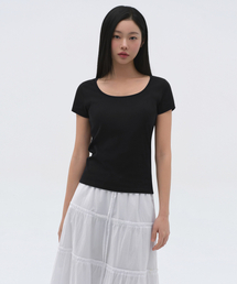 ウィメンズスリムスクープネックTシャツ[ブラック]