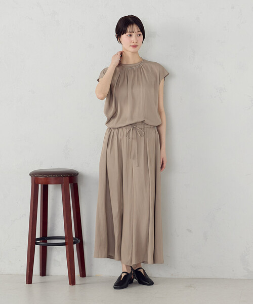 COMME CA ISM（コムサイズム）の「ゆるっとろみ スカ－チョ/セットアップ対応（その他パンツ・レディース・カーキ/ネイビー/ベージュ・MEDIUM/LARGE）」の9枚目の写真
