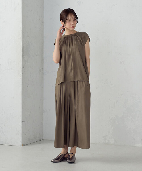 COMME CA ISM（コムサイズム）の「ゆるっとろみ スカ－チョ/セットアップ対応（その他パンツ・レディース・カーキ/ネイビー/ベージュ・MEDIUM/LARGE）」の12枚目の写真