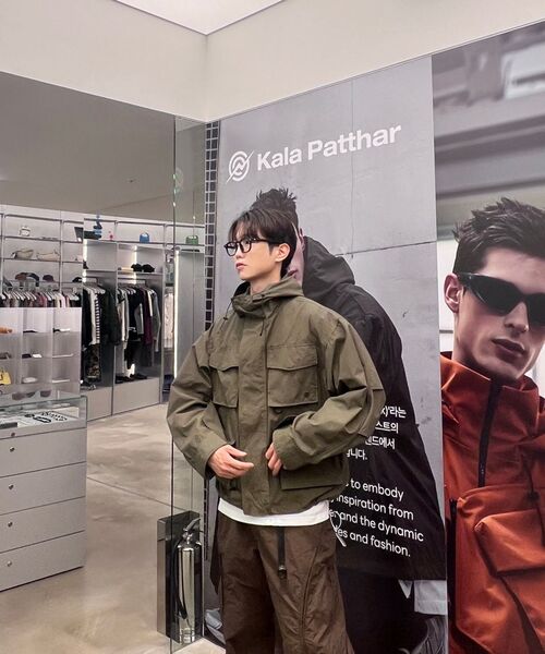 KALAPATTHAR（カラパタール）の「CN Stormproof Utility Hooded Shell Jacket - KHAKI（ナイロンジャケット・メンズ・その他・MEDIUM/LARGE）」の17枚目の写真