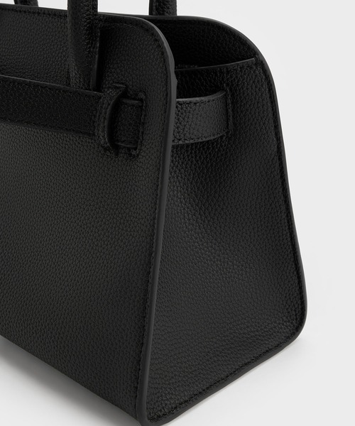 CHARLES & KEITH(チャールズ & キース)の「Aubrielle オブリエル ベルトストラクチャーバッグ(ハンドバッグ・レディース・クリーム/ライトベージュ/チョコ/ブラック/ライトピンク・M)」の7枚目の写真