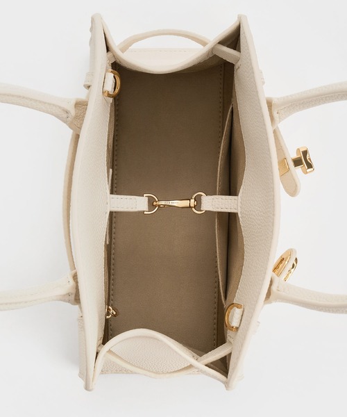 CHARLES & KEITH(チャールズ & キース)の「Aubrielle オブリエル ベルトストラクチャーバッグ(ハンドバッグ・レディース・クリーム/ライトベージュ/チョコ/ブラック/ライトピンク・M)」の14枚目の写真