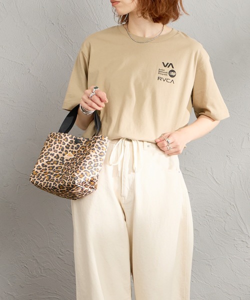 RVCA（ルーカ）の「[RVCA/ルーカ] ALL RVCA バックプリント ショートスリーブTシャツ（Tシャツ/カットソー・レディース・ブラック/カーキ/ホワイト・M/L/XL）」の8枚目の写真