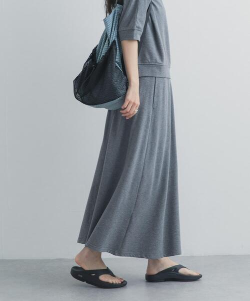 URBAN RESEARCH DOORS(アーバンリサーチドアーズ)の「モダールコットン裏毛イージースカート(スカート・レディース・ブラック/ホワイト系その他・FREE)」の2枚目の写真