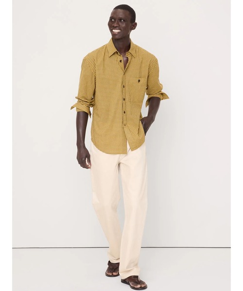 Banana Republic(バナナリパブリック)の「リラックス フィット サマーウェイト コットンシャツ(シャツ/ブラウス・メンズ・イエロー/ネイビー/ライトブルー/ホワイト×ブルー・S/M/L/XL)」の5枚目の写真