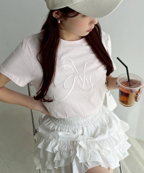 one after another NICE CLAUP（ワンアフターアナザーナイスクラップ）の「イニシャルビッグロゴ刺繍Tシャツ/リバイバル【ZOZO限定商品】（Tシャツ/カットソー・レディース・チャコールグレー/ホワイト×ピンク/ピンク/ホワイト×ブラック/アイボリー・FREE）」の16枚目の写真