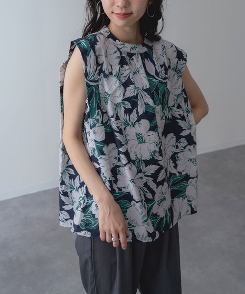 ANNA LUNA(アンナルナ)の「【ANNA LUNA】フラワー プリント が目を惹く フレンチスリーブ ブラウス ノースリーブ 袖なし(シャツ/ブラウス・レディース・ブラウン/ネイビー・MEDIUM)」の7枚目の写真