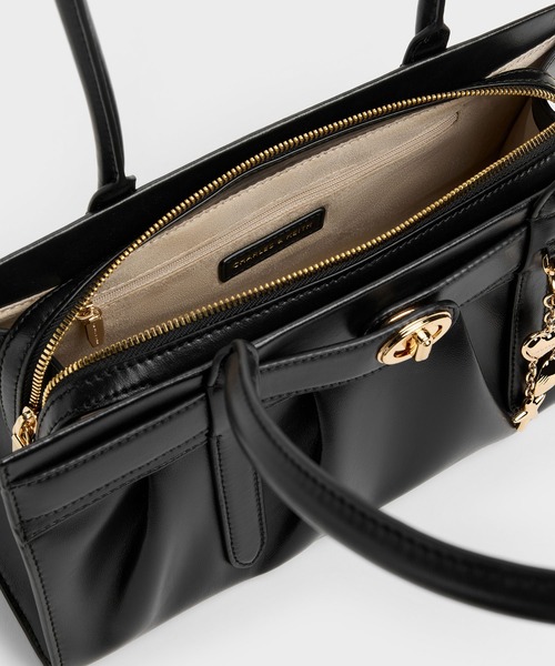 CHARLES & KEITH(チャールズ & キース)の「Isolde イゾルデ ベルト ルーシュド ショルダーバッグ(トートバッグ・レディース・チョコ/ブラック・M)」の6枚目の写真