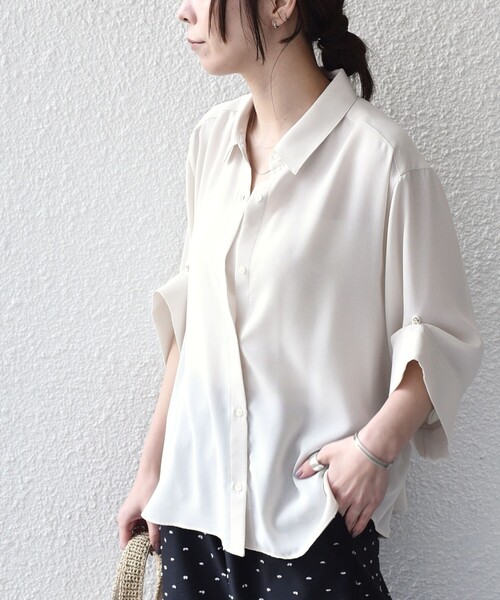 SHIPS Colors(シップス カラーズ)の「SHIPS Colors:〈手洗い可能〉2WAY スリーブ シャツ◇(シャツ/ブラウス・レディース・ナチュラル/ブラウン/ネイビー・ONE SIZE)」の15枚目の写真