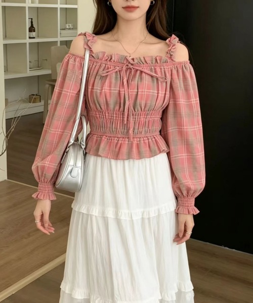 FAVORITO(ファヴォリート)の「フリルオフショルダー長袖シャツトップス(シャツ/ブラウス・レディース・ブラック/レッド/ピンク/イエロー・F)」の20枚目の写真