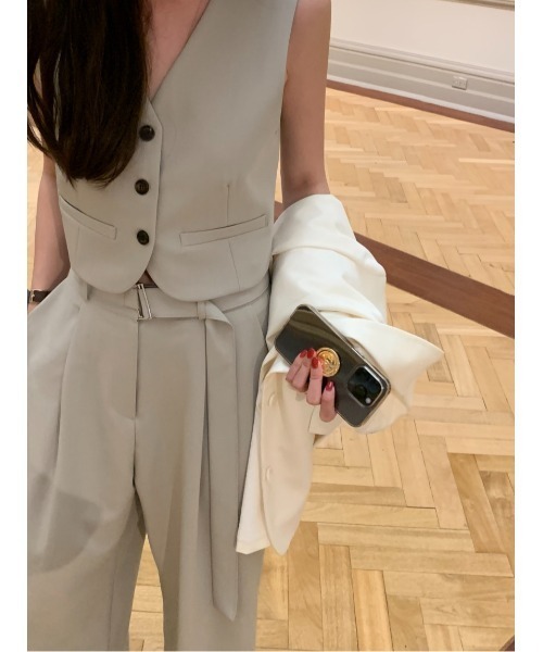 FAVORITO(ファヴォリート)の「ベストワイドパンツセットアップ(セットアップ・レディース・ベージュ/グレー・F)」の20枚目の写真