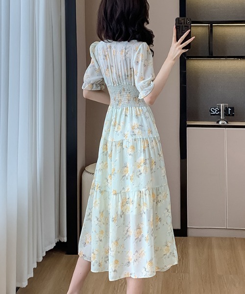 AMAJI(アマジ)の「フラワー柄 シフォン ウエストマーク ワンピース(ワンピース・レディース・マルチ・SMALL/MEDIUM/LARGE/X-LARGE)」の3枚目の写真