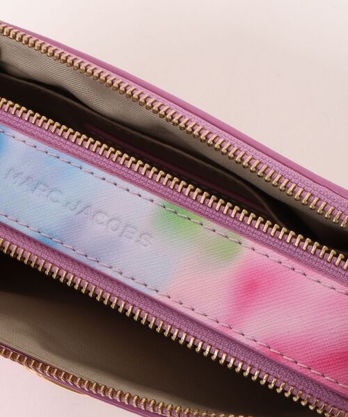 MARC JACOBS(マークジェイコブス)の「【NEW】THE BLURRED FLORAL SNAPSHOT/ザ ブラード フローラル スナップショット(ショルダーバッグ・レディース・ピンク系その他・ONE SIZE)」の10枚目の写真