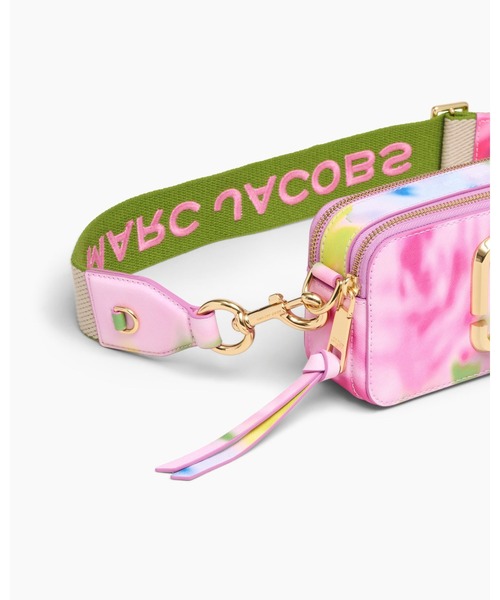 MARC JACOBS(マークジェイコブス)の「【NEW】THE BLURRED FLORAL SNAPSHOT/ザ ブラード フローラル スナップショット(ショルダーバッグ・レディース・ピンク系その他・ONE SIZE)」の5枚目の写真