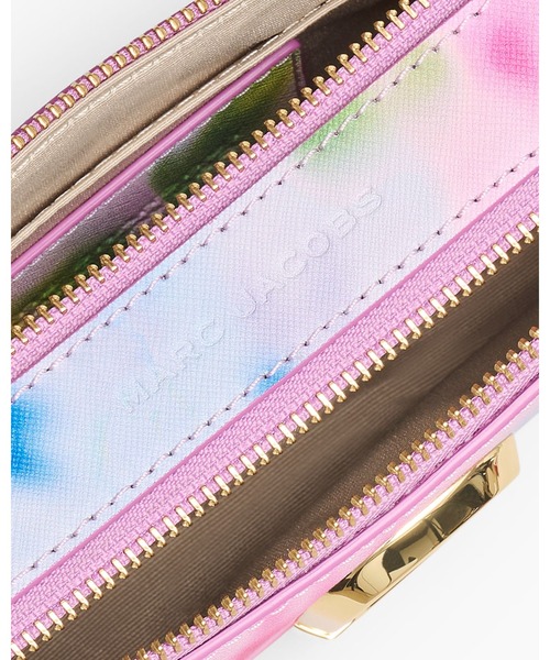 MARC JACOBS(マークジェイコブス)の「【NEW】THE BLURRED FLORAL SNAPSHOT/ザ ブラード フローラル スナップショット(ショルダーバッグ・レディース・ピンク系その他・ONE SIZE)」の7枚目の写真