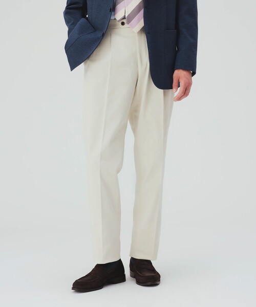 BEAMS HEART(ビームスハート)の「コットンカルゼ サイドアジャスター2プリーツ チノパンツ(ストレッチ)(チノパンツ・メンズ・ブラック/オフホワイト・X-LARGE/LARGE/MEDIUM/SMALL)」の13枚目の写真