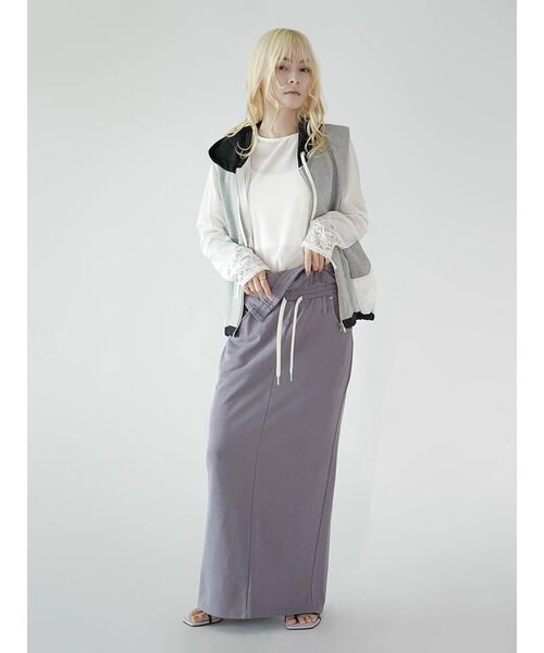 :ETHROF(イーサオブ)の「TURNED WAIST SWEAT SKIRT(スカート・レディース・ネイビー/グレー・MEDIUM)」の8枚目の写真