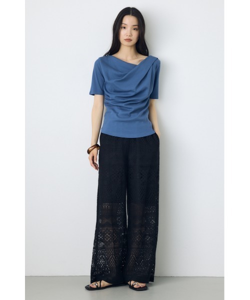 AZUL by moussy(アズールバイマウジー)の「【身長/骨格別着用画像あり】レースワイドパンツ(スラックス・レディース・ブラウン/オフホワイト/ブラック・MEDIUM/SMALL)」の4枚目の写真