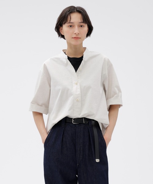 MHL.(エムエイチエル)の「HIGHCOUNT TOP DYED COTTON(シャツ/ブラウス・レディース・アイボリー/ブルー・2/1)」の2枚目の写真