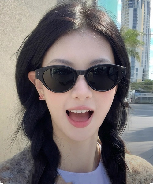 HALEY PESCA(ヘーリーペスカ)の「HALEY PESCA/【トレンド】キャットアイサングラス(サングラス・レディース・レオパード/ブラック・FREE)」の11枚目の写真