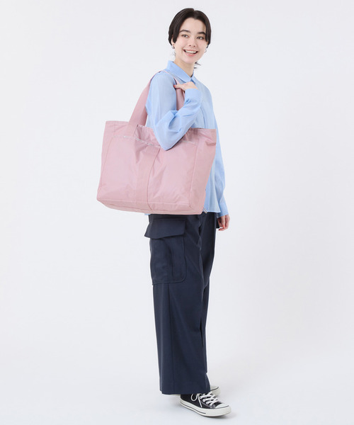 LeSportsac(レスポートサック)の「GYM TOTE BAG ソフトモーブC(トートバッグ・レディース・ピンク・FREE)」の3枚目の写真