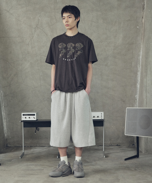 SUPERSUB（スーパーサブ）の「カーブドワイドバミューダショーツ-グレー（その他パンツ・レディース・その他・MEDIUM/LARGE）」の2枚目の写真