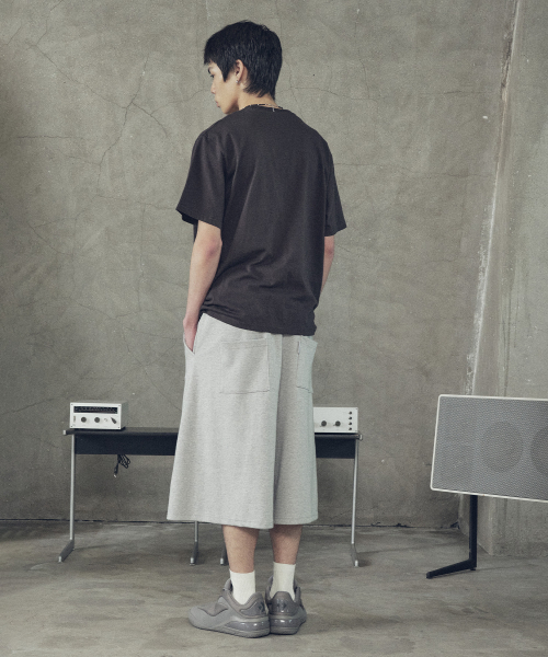 SUPERSUB（スーパーサブ）の「カーブドワイドバミューダショーツ-グレー（その他パンツ・レディース・その他・MEDIUM/LARGE）」の4枚目の写真