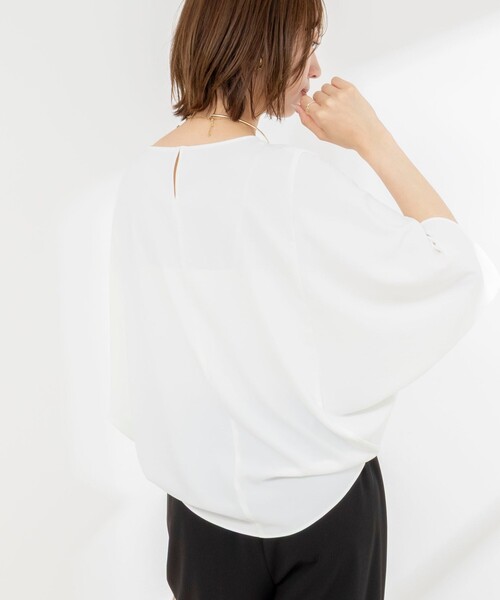 NOLLEY’S(ノーリーズ)の「【WEB限定】ウォッシャブルジョーゼットコクーンブラウス(シャツ/ブラウス・レディース・チャコールグレー/ホワイト/ブラック・38)」の4枚目の写真