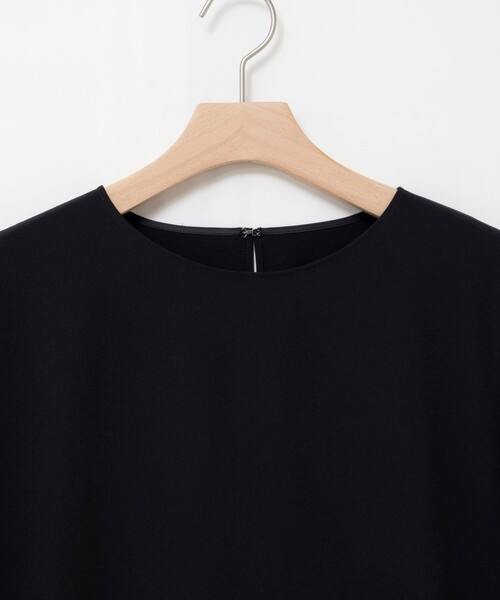 NOLLEY’S(ノーリーズ)の「【WEB限定】ウォッシャブルジョーゼットコクーンブラウス(シャツ/ブラウス・レディース・チャコールグレー/ホワイト/ブラック・38)」の15枚目の写真