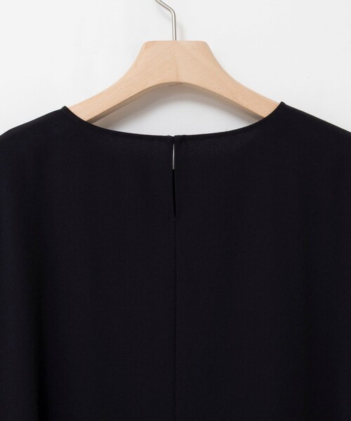 NOLLEY’S(ノーリーズ)の「【WEB限定】ウォッシャブルジョーゼットコクーンブラウス(シャツ/ブラウス・レディース・チャコールグレー/ホワイト/ブラック・38)」の19枚目の写真