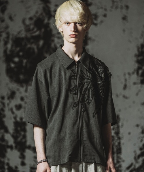 NO ID.(ノーアイディ)の「【NO ID.】Art Stitch ZIP SH BLZ / アート ステッチ ジップ シャツ ブルゾン(シャツ/ブラウス・メンズ・ブラウン/ブラック/グレー・ONE SIZE)」の4枚目の写真