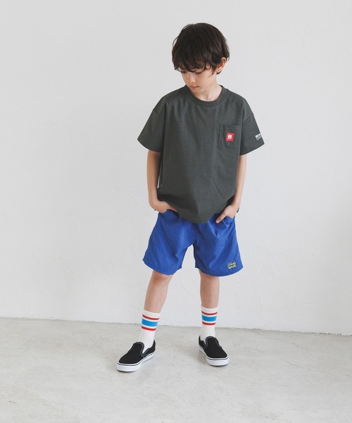 Russell Athletic（ラッセルアスレティック）の「[吸水速乾・シワ軽減]【RUSSELL ATHLETIC】別注Dri-PowerTシャツ(KIDS)（Tシャツ/カットソー・キッズ・グレー/ホワイト/チャコール・130cm/150cm/140cm）」の4枚目の写真